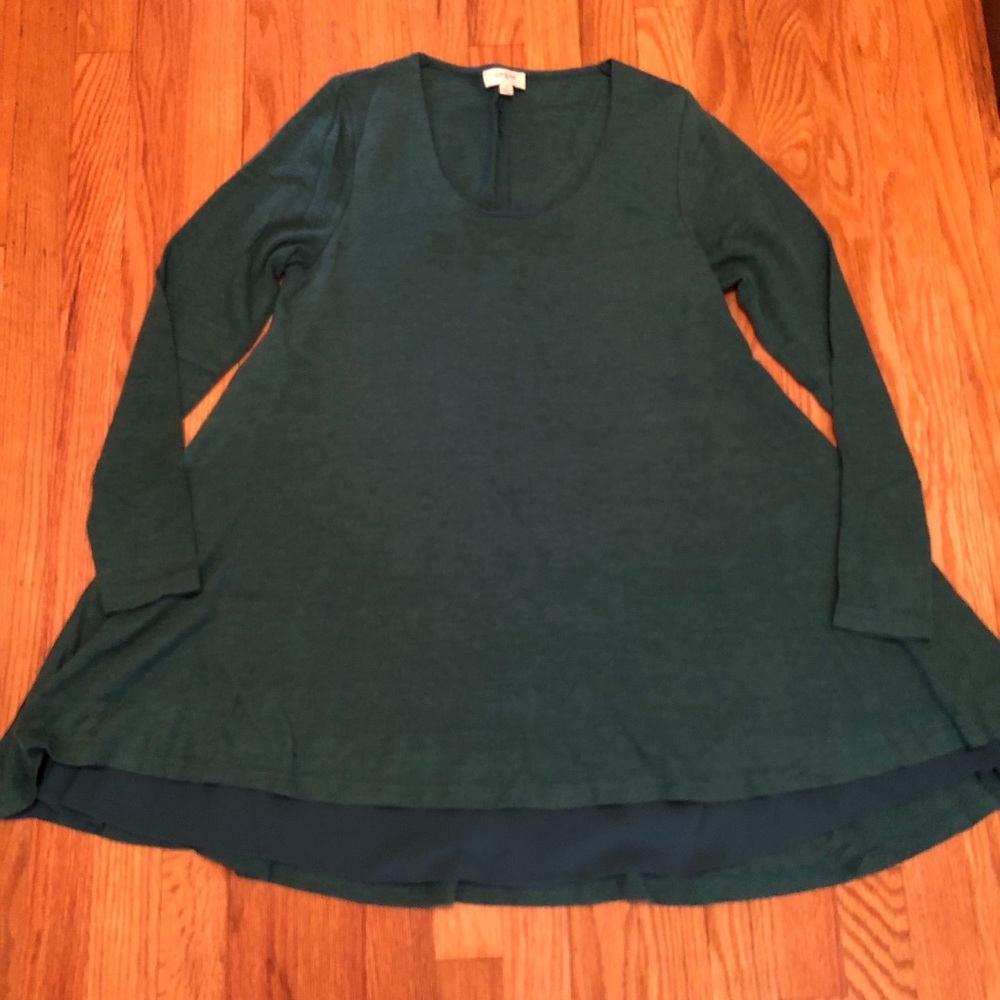 Long sleeve loose fit tunic